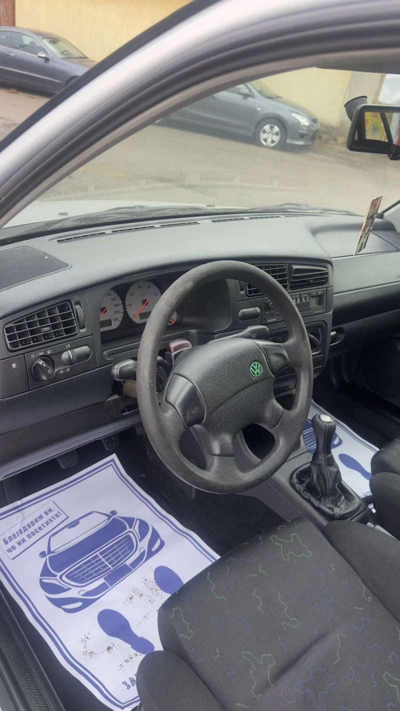 VW Golf 1.6* Klima* Rekaro, снимка 7 - Автомобили и джипове - 53587920
