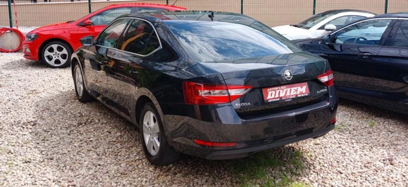 Skoda Superb 1.6 TDI  - ПРОМОЦИЯ -GERMANY -, снимка 4 - Автомобили и джипове - 48321046