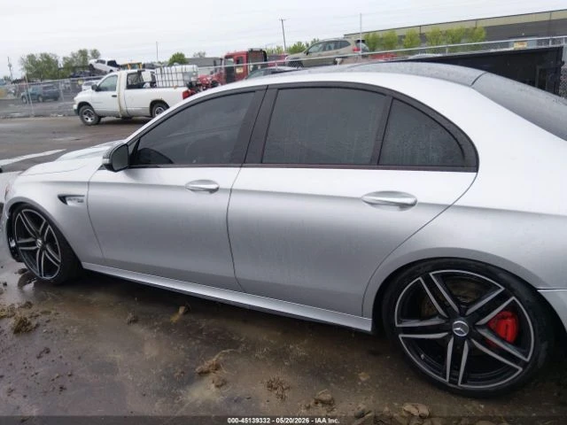 Mercedes-Benz E 63 AMG S* 4MATIC* ПОДГРЕВ* ОБДУХВАНЕ* КАМЕРА* ПАНОРАМА* H, снимка 13 - Автомобили и джипове - 54967473