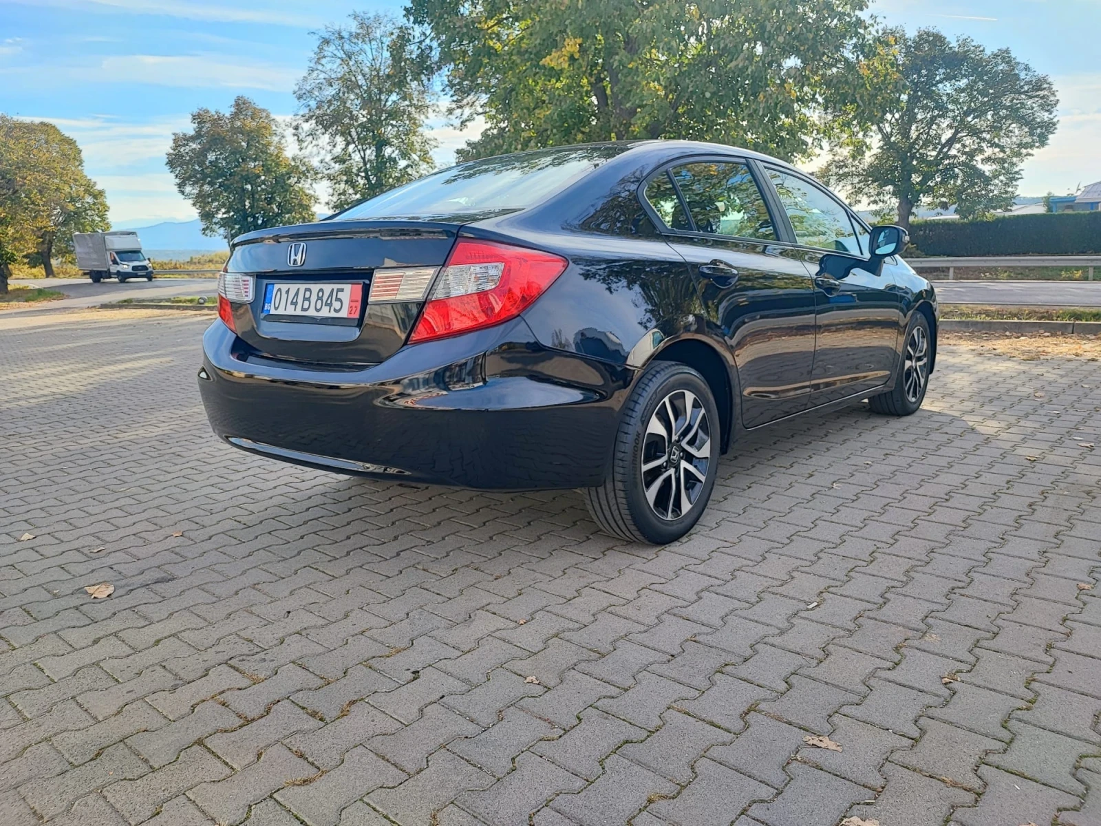 Honda Civic 1.8 141hp Facelift - изображение 7