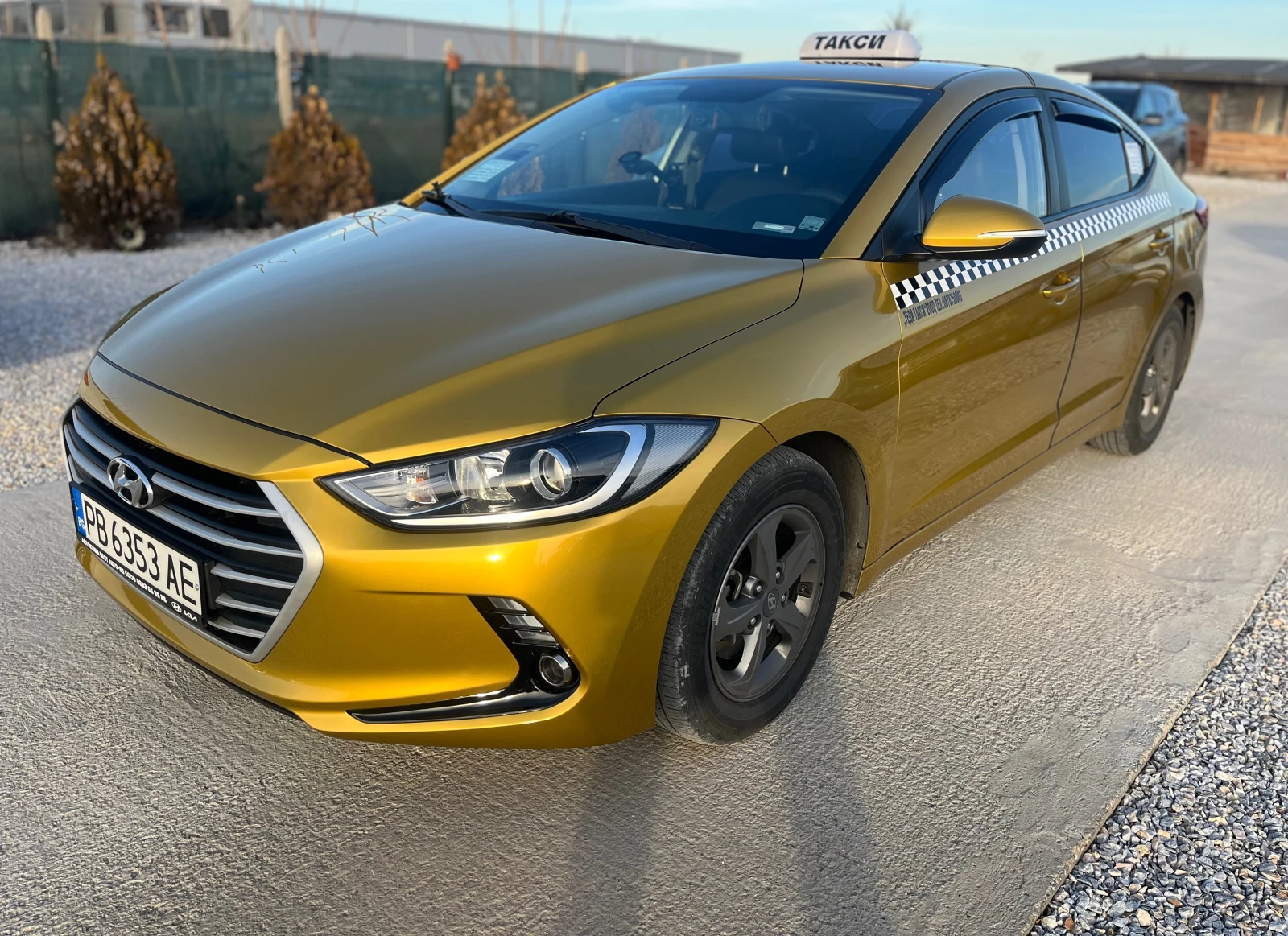 Hyundai Elantra 1.6i газ, подгрев, навигация, камера, Обслужена - [1] 