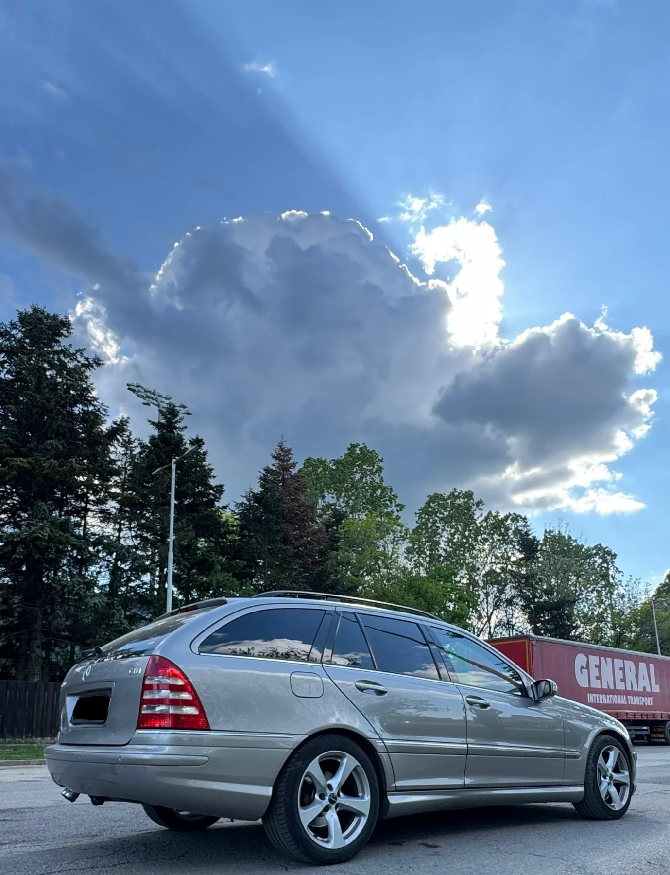 Mercedes-Benz C 320  - изображение 6