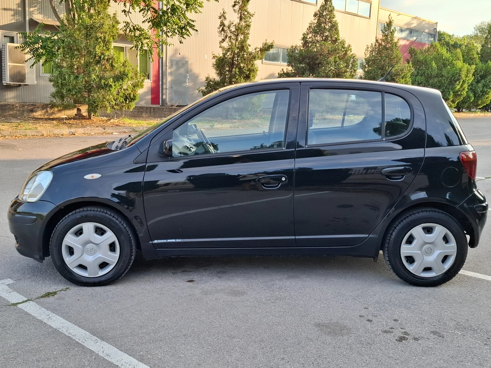 Toyota Yaris 1.4D4D 75hp * КЛИМАТИК * EURO 4 * ЛИЗИНГ *  - изображение 9