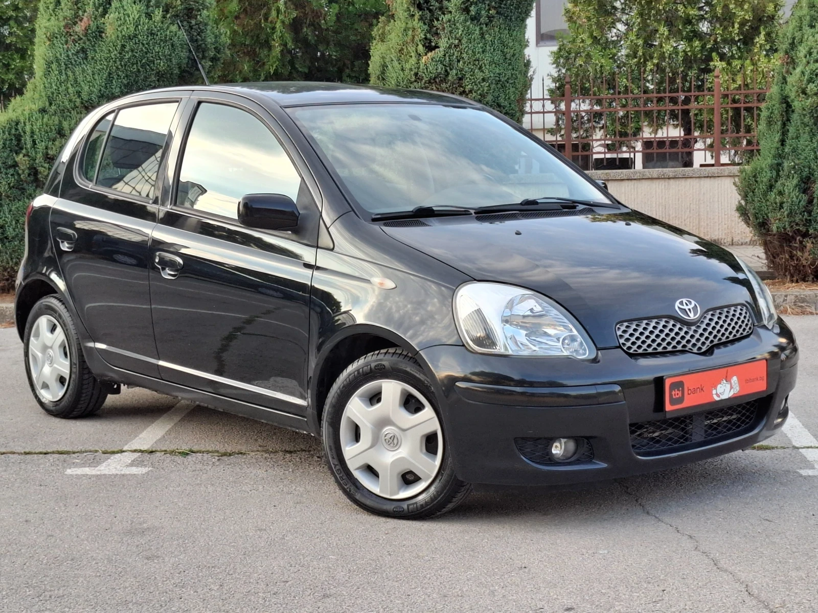 Toyota Yaris 1.4D4D 75hp * КЛИМАТИК * EURO 4 * ЛИЗИНГ *  - изображение 3