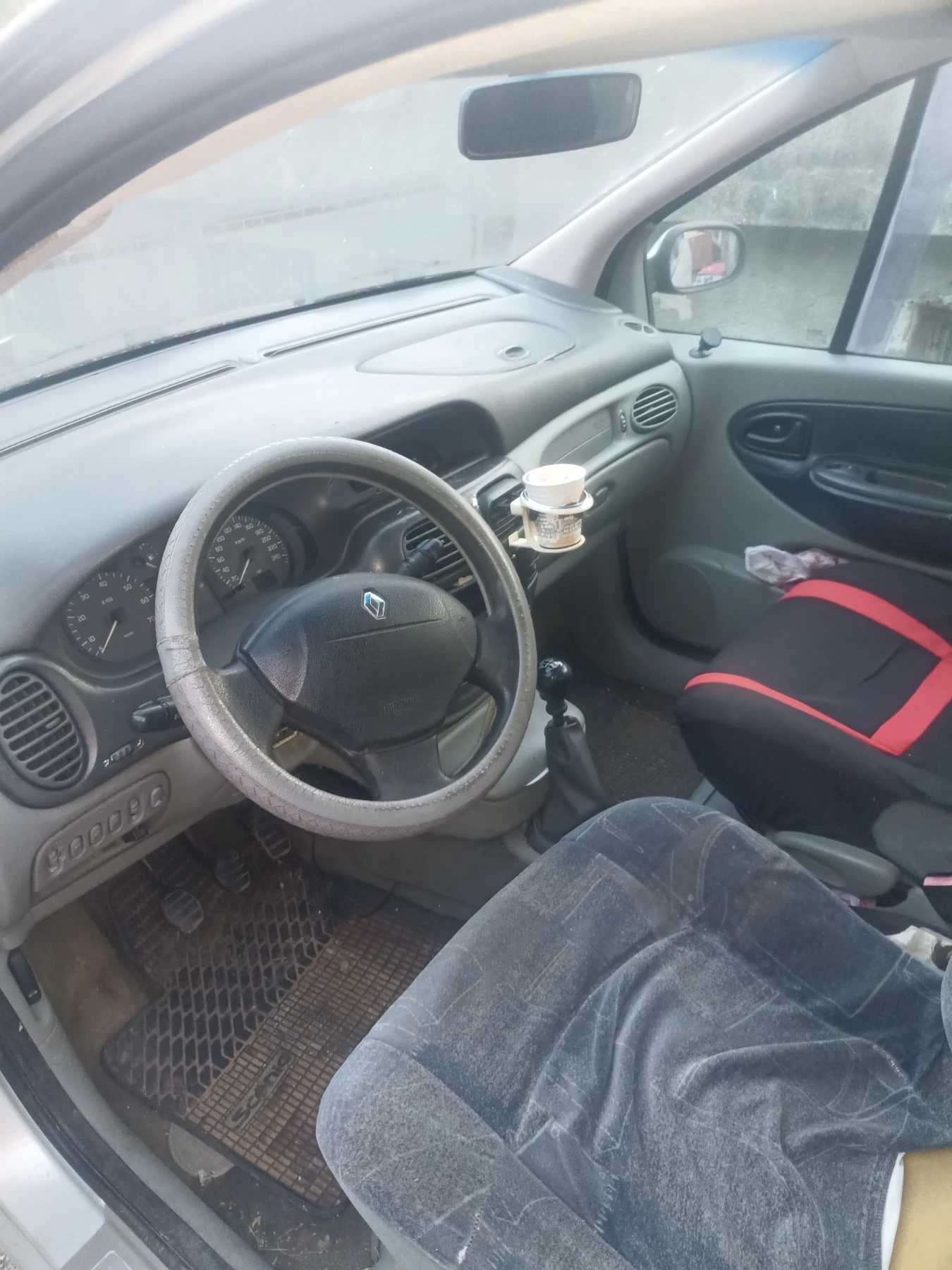 Renault Scenic  - изображение 3