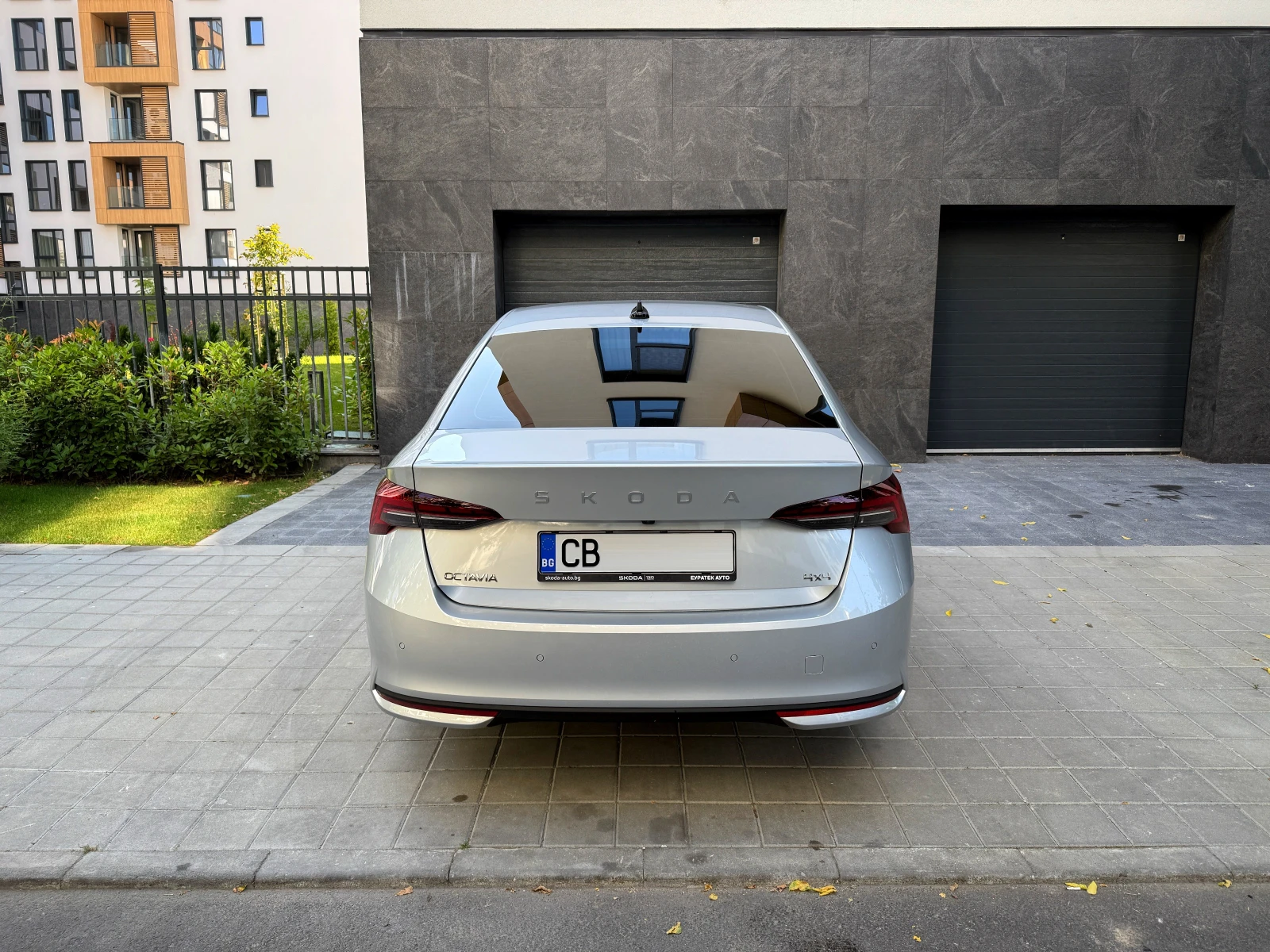 Skoda Octavia 2.0 TSI 4x4 204к.с. DSG7 - изображение 5