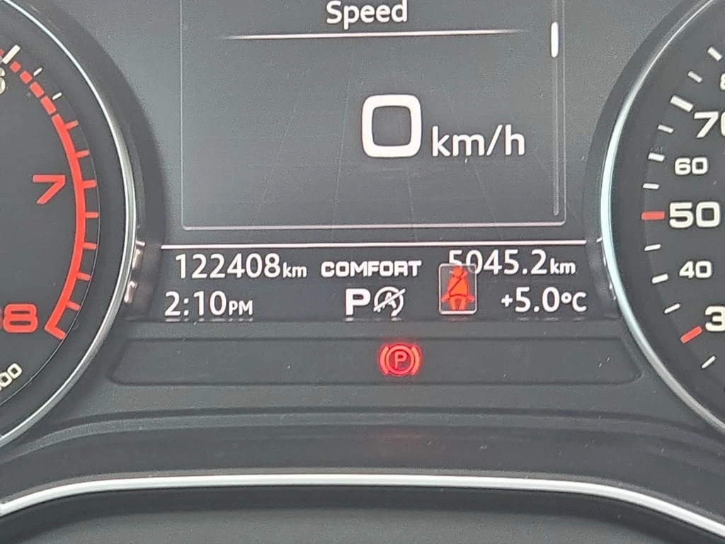 Audi A4 * Progressiv * CARFAX * ФИНАНСИРАНЕ - изображение 9