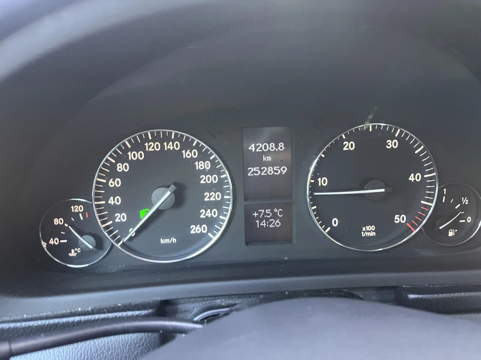 Mercedes-Benz C 220  - изображение 10