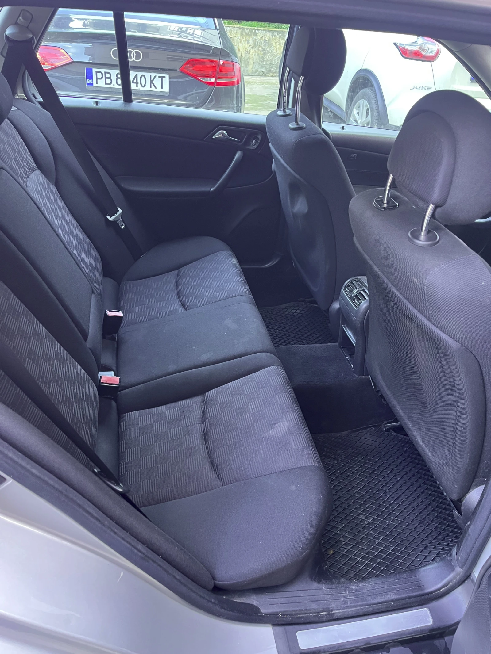 Mercedes-Benz C 220  - изображение 9