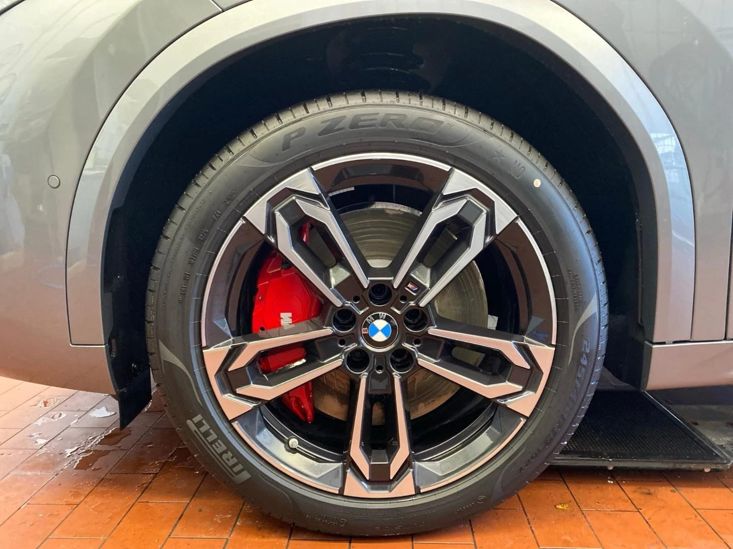 BMW iX2 30* M-SPORT* HEAD-UP* H&K* 360CAM* MEMORY* DISTR*  - изображение 5