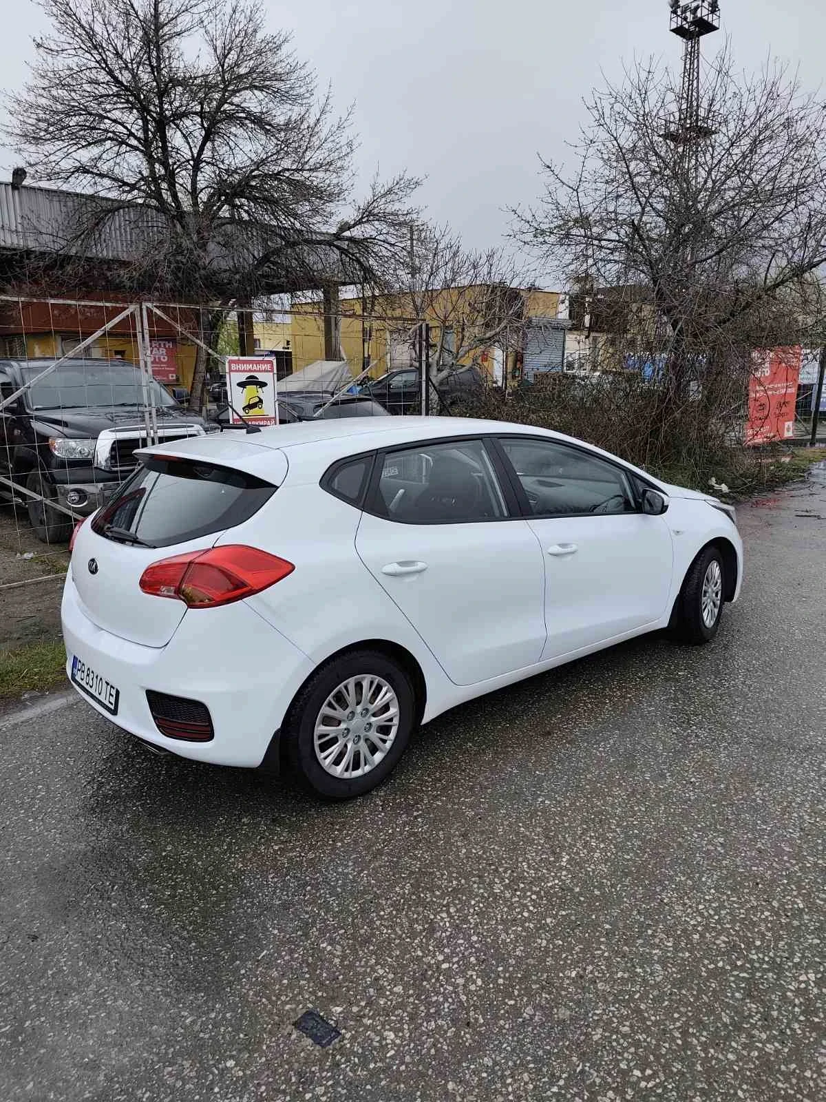 Kia Ceed, снимка 7 - Автомобили и джипове - 53977059