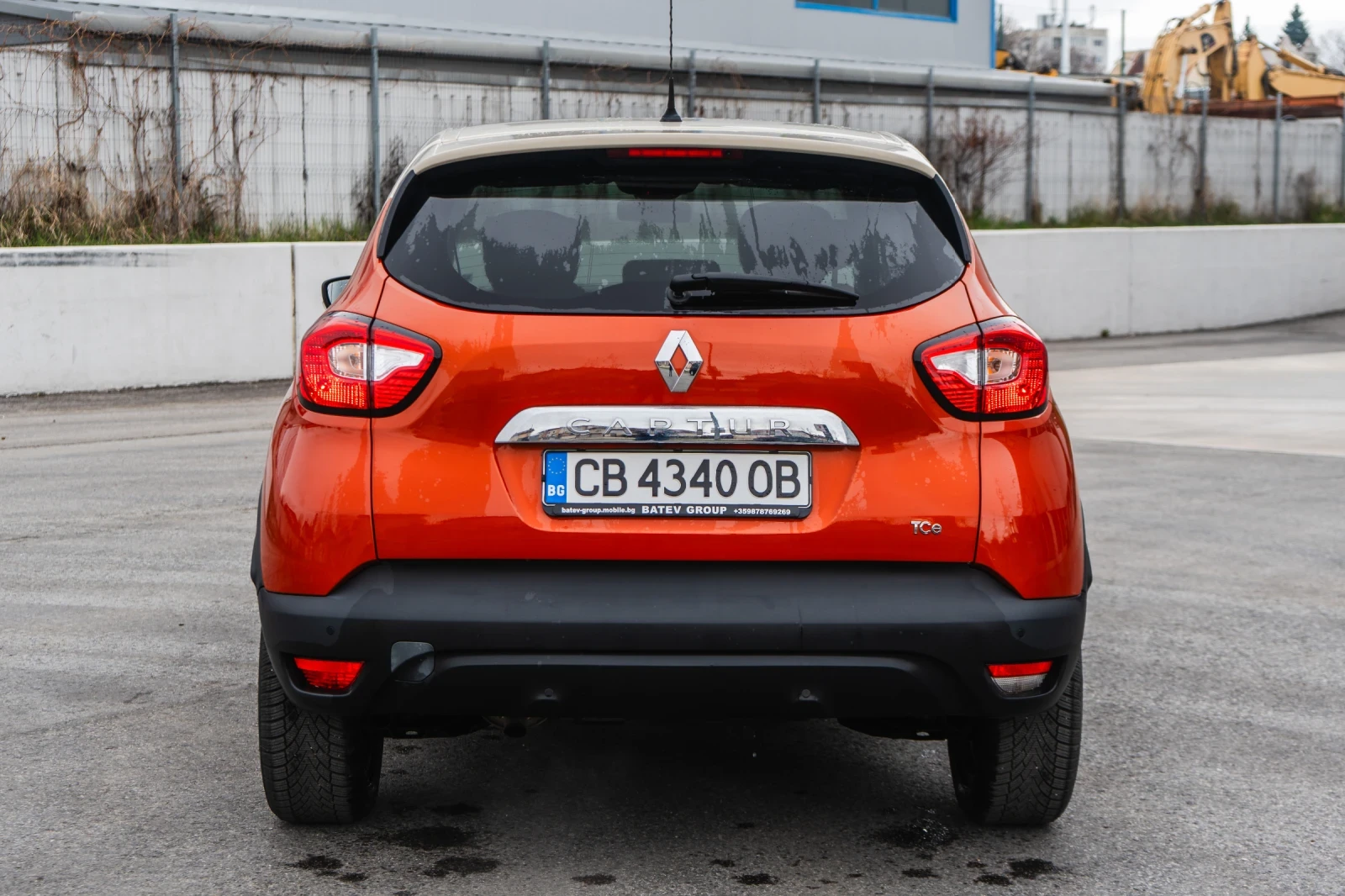 Renault Captur 1.2 TCe ШВЕЙЦАРИЯ Автоматик 113000км., снимка 6 - Автомобили и джипове - 54035762