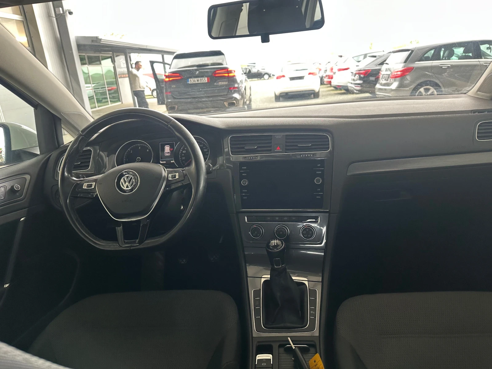 VW Golf 1.6 TDI* 116ps* 180хл.км* ЛЕД* НАВИ* КАМЕРА, снимка 12 - Автомобили и джипове - 54341288