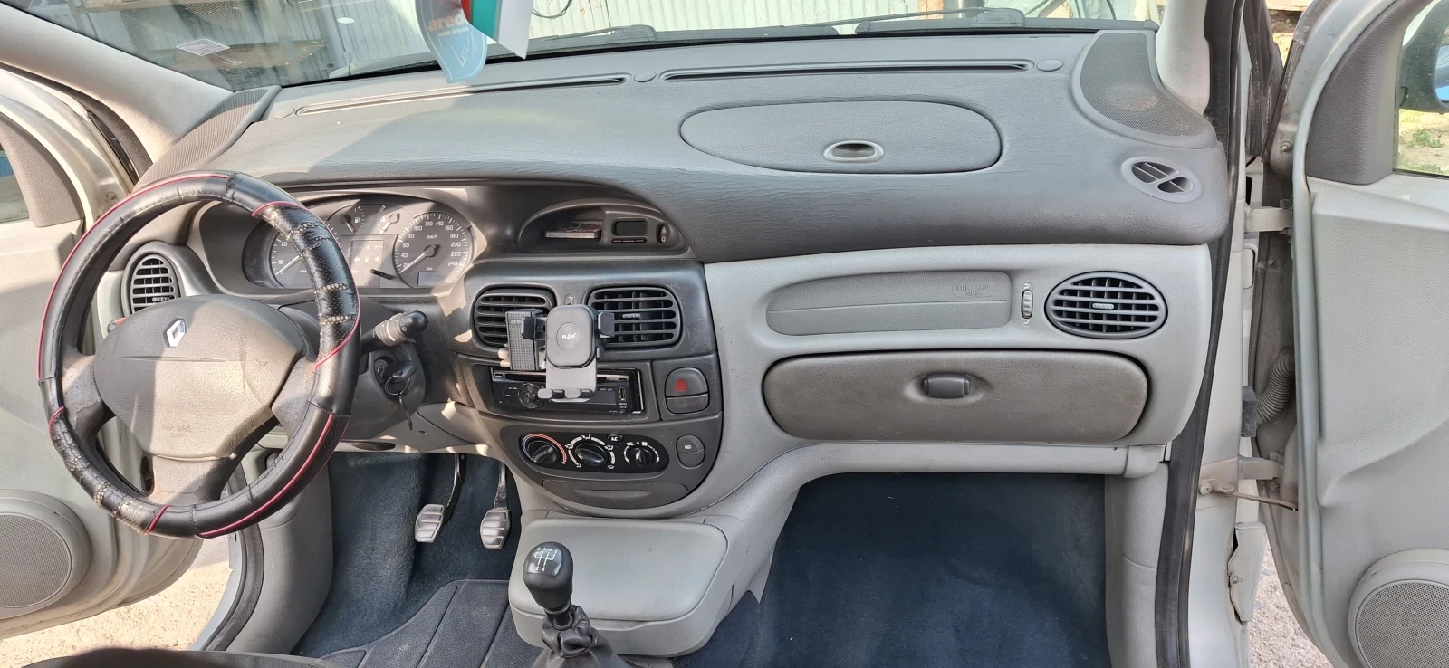Renault Scenic 1.6 16V 107к.с. (K4M) Газ/Бензин, снимка 16 - Автомобили и джипове - 55268197
