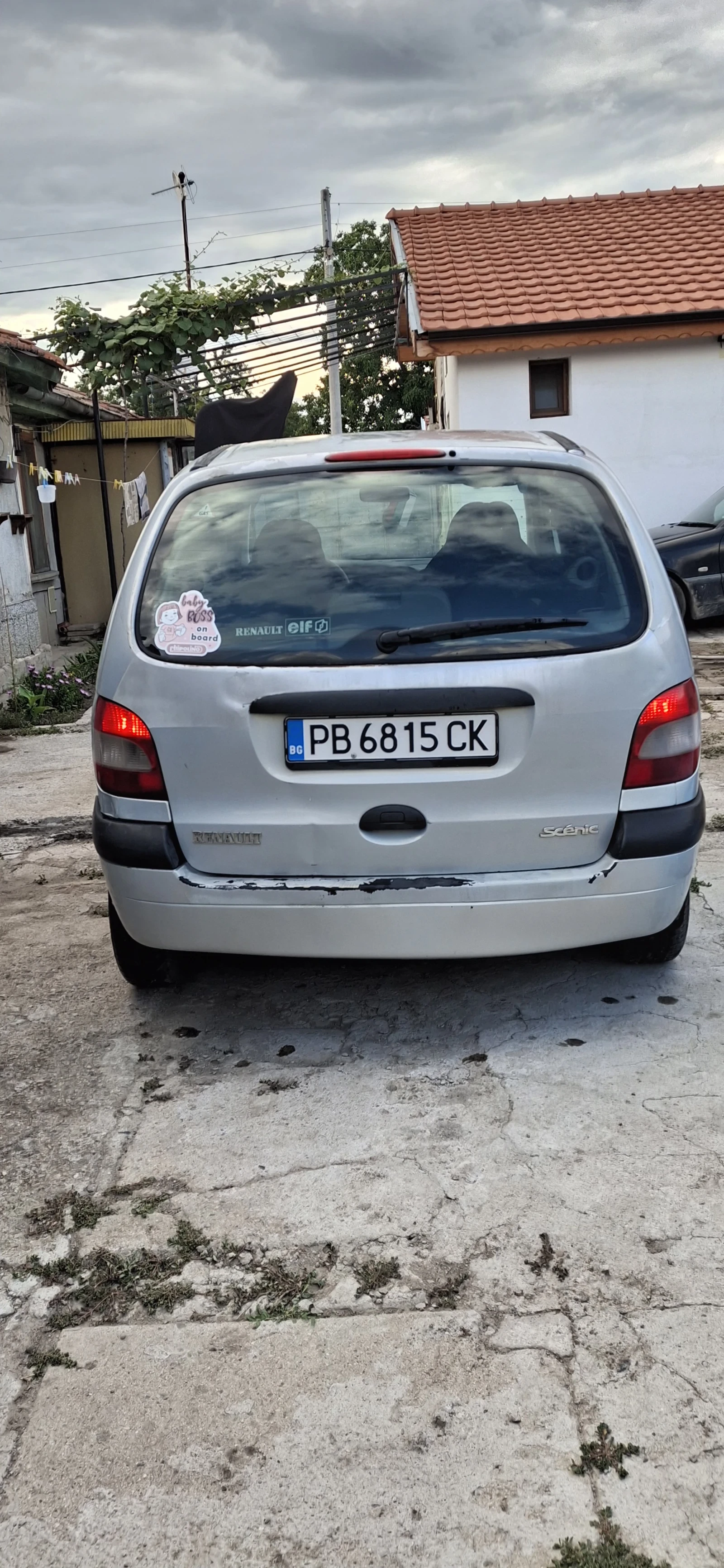 Renault Scenic 1.6 16V 107к.с. (K4M) Газ/Бензин, снимка 5 - Автомобили и джипове - 55268197