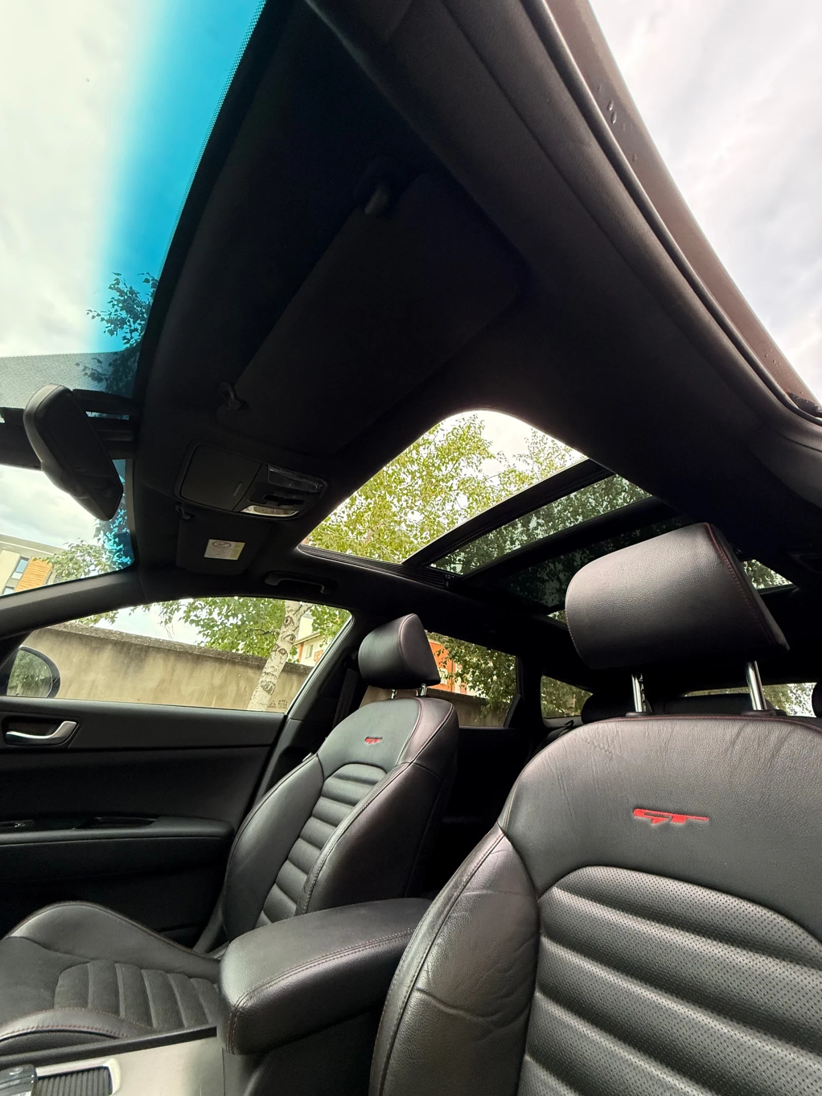 Kia Optima 2.0 GT ШВЕЙЦАРИЯ , снимка 11 - Автомобили и джипове - 55326612
