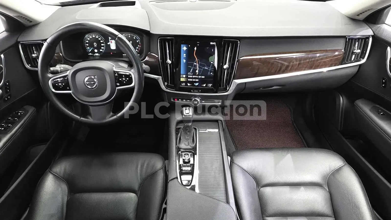 Volvo S90 T5 MOMENTUM HEAD UP/PANORAMA/360CAM, снимка 6 - Автомобили и джипове - 55346738