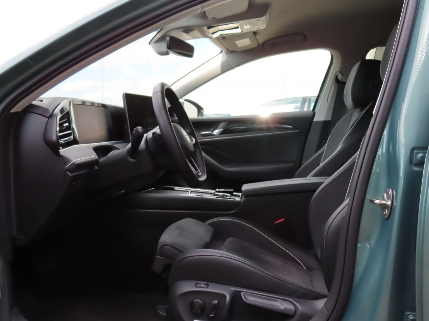 VW Passat, снимка 5 - Автомобили и джипове - 56422221
