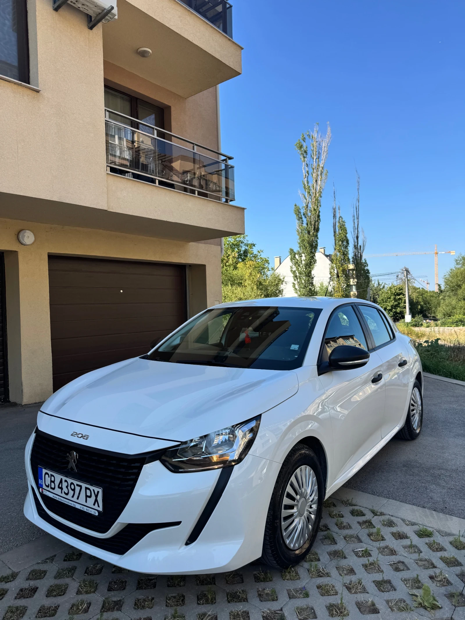 Peugeot 208, снимка 2 - Автомобили и джипове - 55640074
