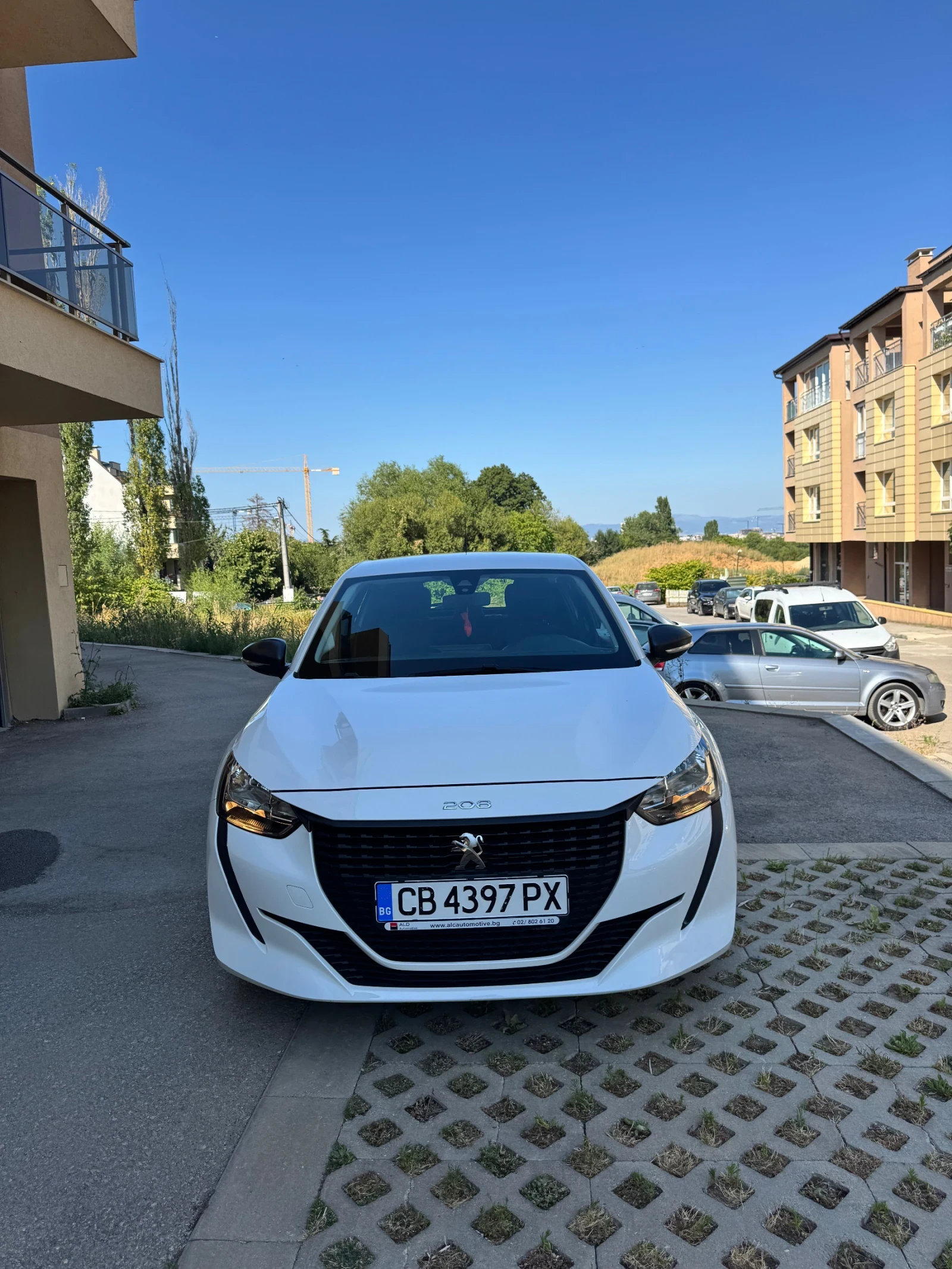 Peugeot 208, снимка 3 - Автомобили и джипове - 55640074