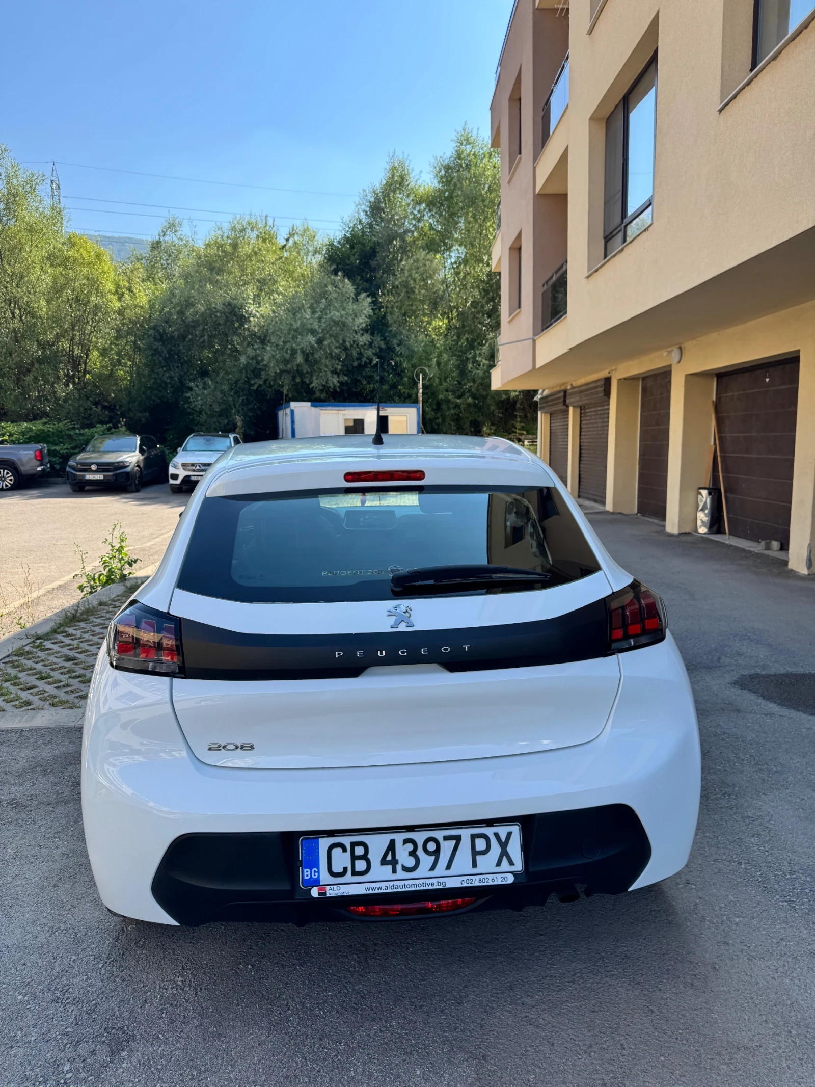 Peugeot 208, снимка 5 - Автомобили и джипове - 55640074