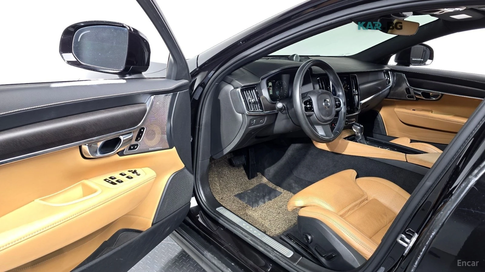 Volvo V90 T5* PRO* 4x4* DISTRONIC* 360* МАСАЖИ* ОБДУХВАНЕ* , снимка 8 - Автомобили и джипове - 55693998