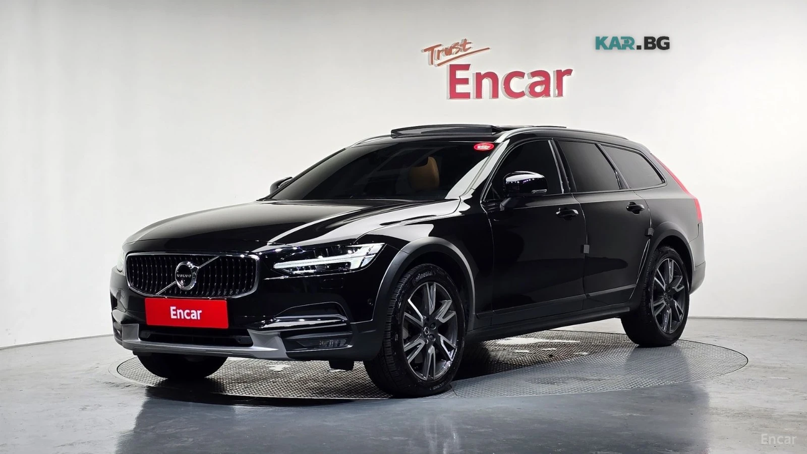 Volvo V90 T5* PRO* 4x4* DISTRONIC* 360* МАСАЖИ* ОБДУХВАНЕ* 