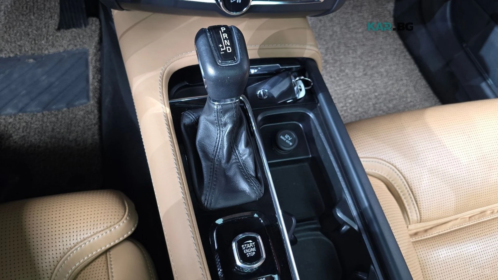 Volvo V90 T5* PRO* 4x4* DISTRONIC* 360* МАСАЖИ* ОБДУХВАНЕ* , снимка 13 - Автомобили и джипове - 55693998