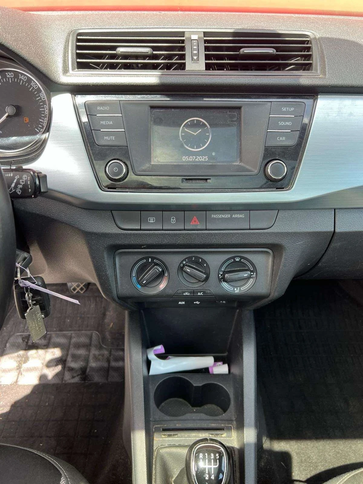 Skoda Fabia 1.2, снимка 6 - Автомобили и джипове - 55884707