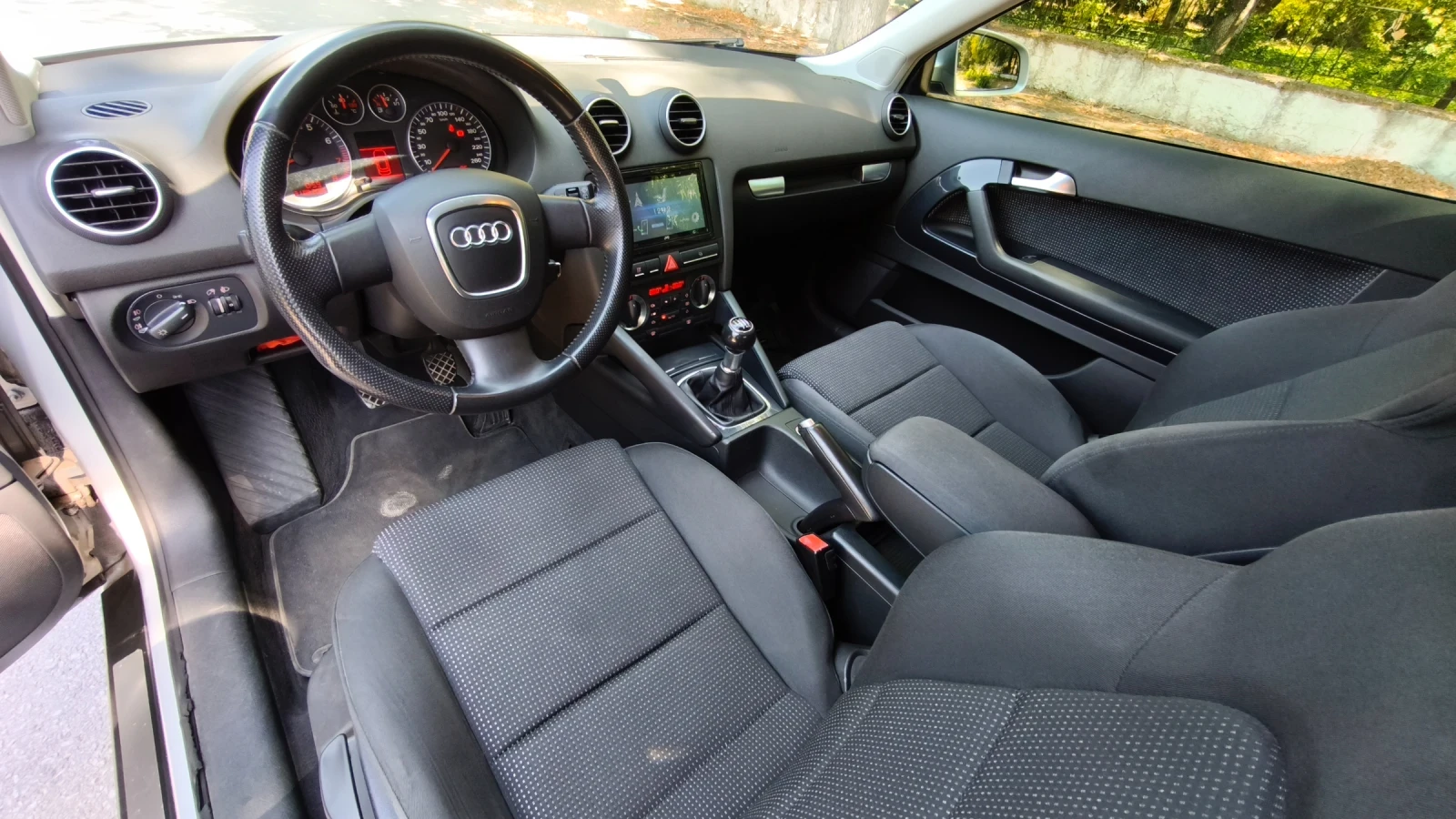 Audi A3 1.8 tfsi , снимка 8 - Автомобили и джипове - 55885733