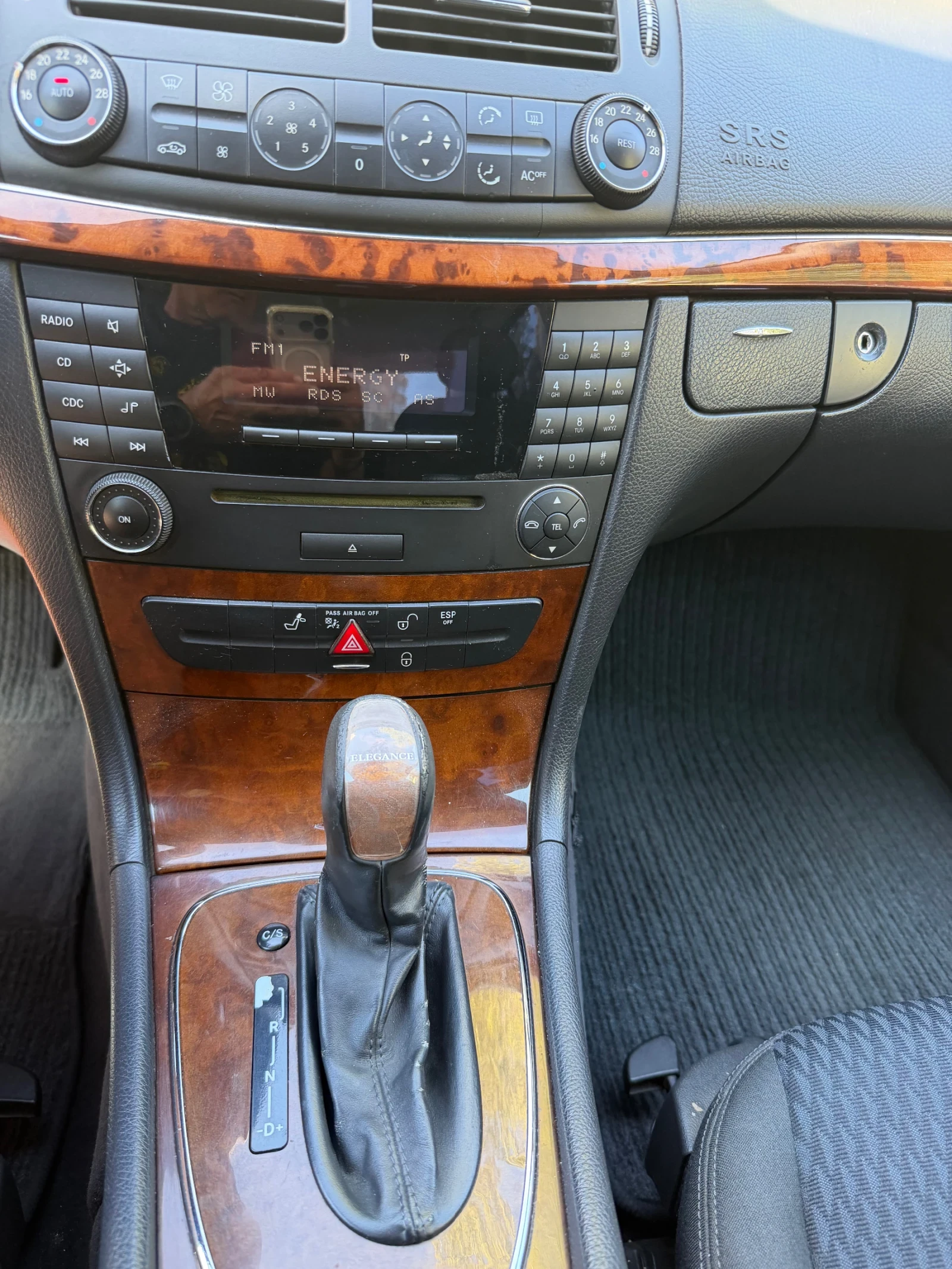 Mercedes-Benz E 280, снимка 5 - Автомобили и джипове - 56199440