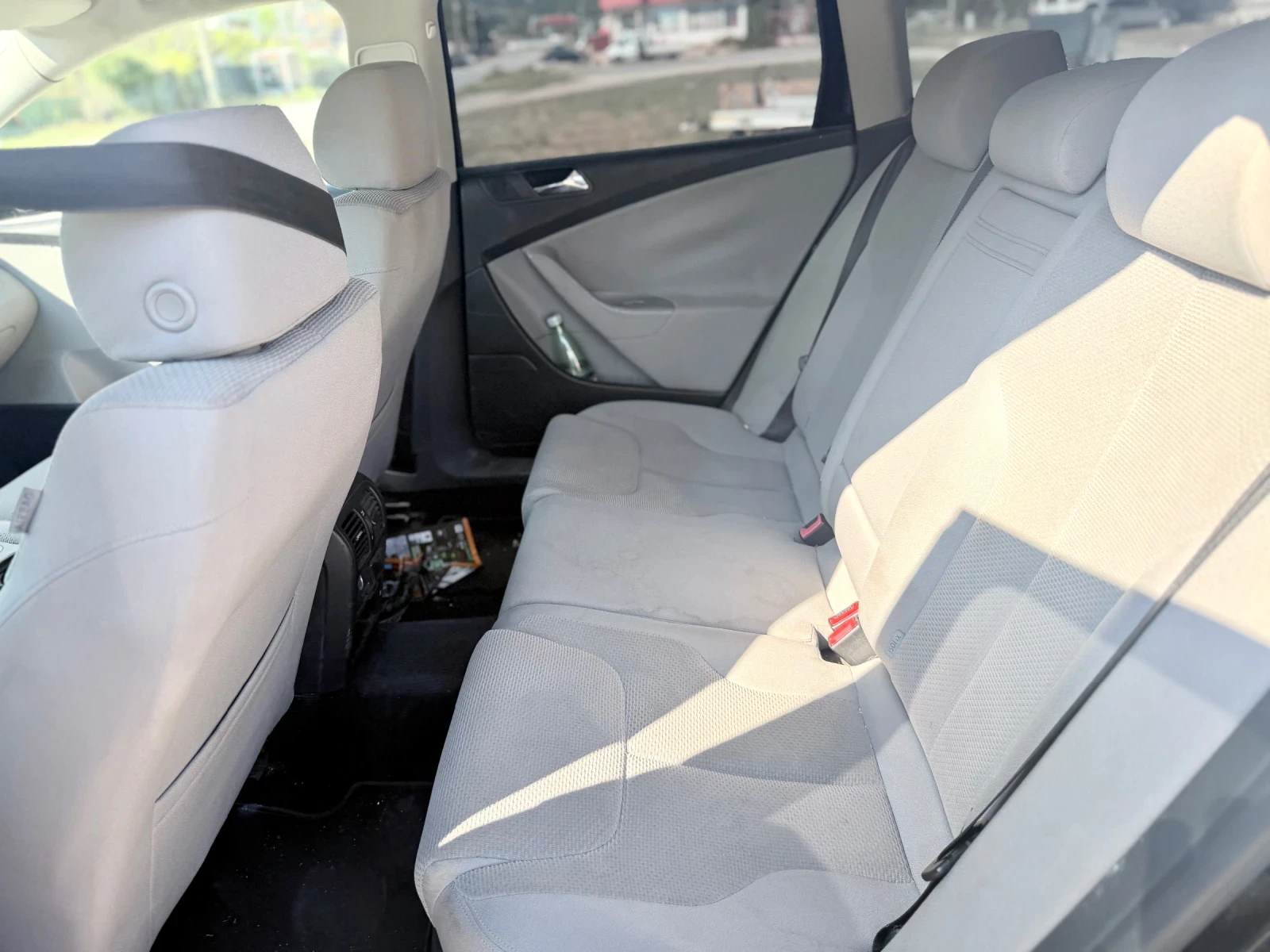 VW Passat 2.0TDI 140KS, снимка 7 - Автомобили и джипове - 56223876