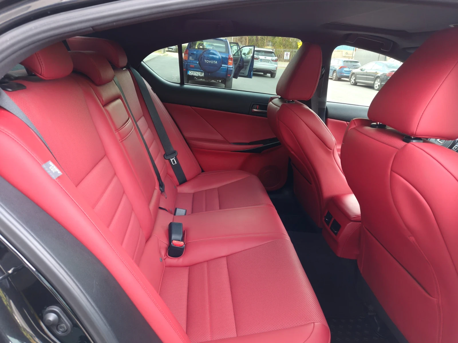 Lexus IS 300 F sport AWD | Mobile.bg � ����������� 12