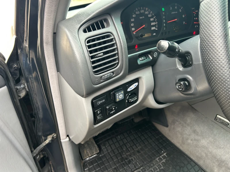 Toyota Land cruiser J100-4.7-V8-Avtomat/Газ/Бензин.., снимка 7 - Автомобили и джипове - 49418674