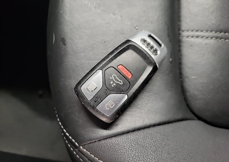 Audi Q5 KOMFORT, снимка 13 - Автомобили и джипове - 52667021