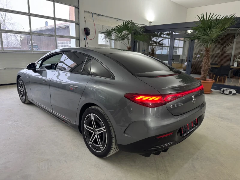 Mercedes-Benz EQE 350* AMG* 4MATIC* Панорама* FULL, снимка 4 - Автомобили и джипове - 52929877
