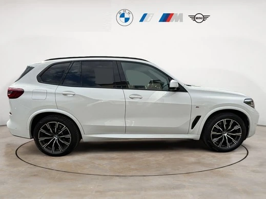 BMW X5 xDrive30d M Sportpaket - изображение 6