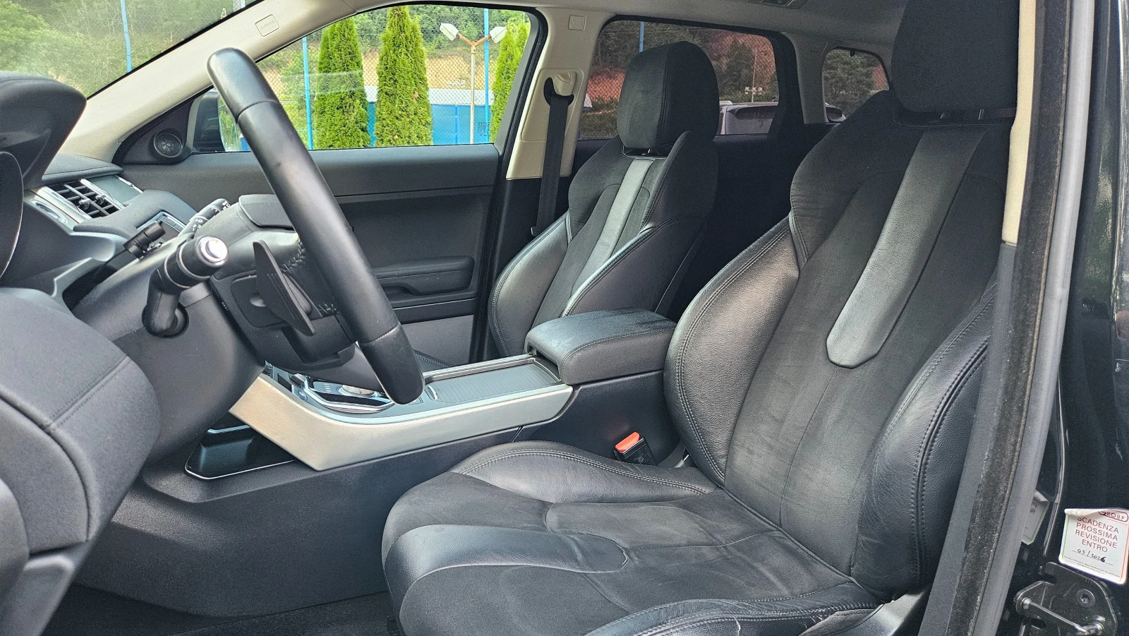 Land Rover Range Rover Evoque 2.2D AVTOMAT/4X4/KOJA/  TOP SUSTOQNIE | Mobile.bg   11