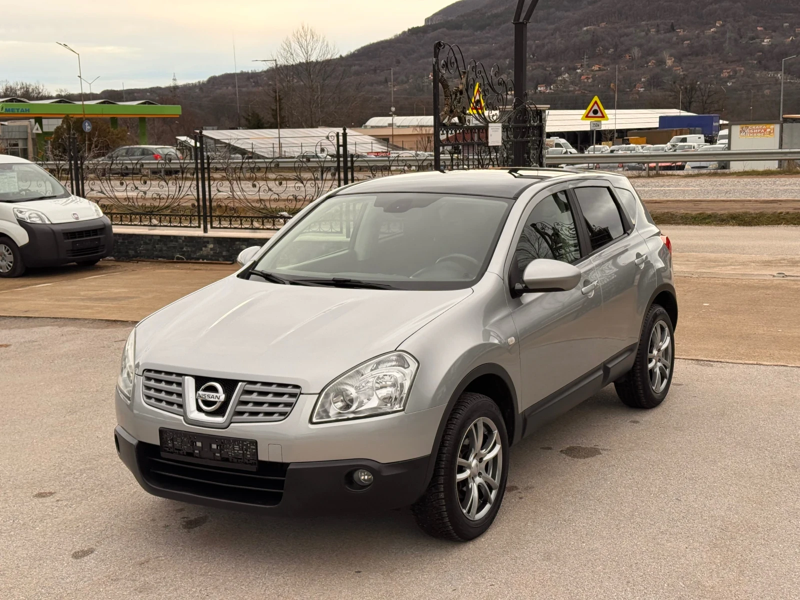 Nissan Qashqai 2.0i �������� | Mobile.bg � ����������� 1