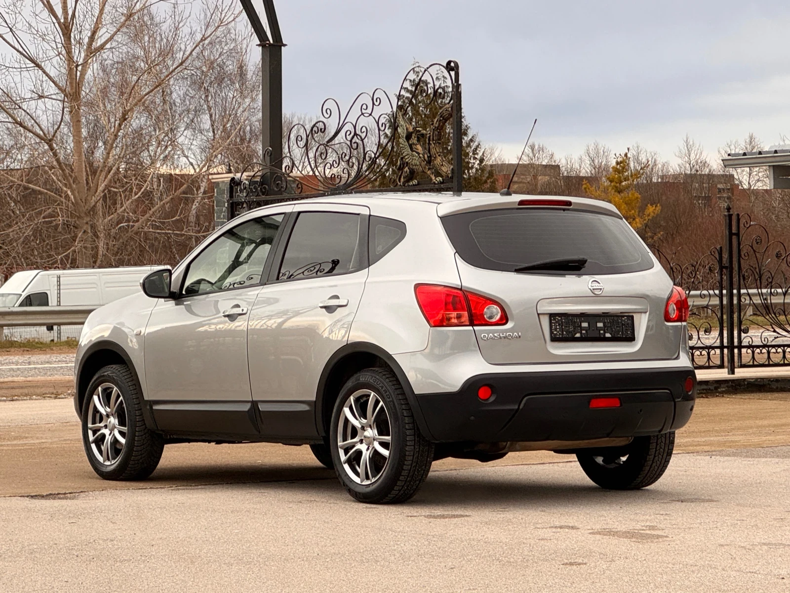 Nissan Qashqai 2.0i �������� | Mobile.bg � ����������� 3