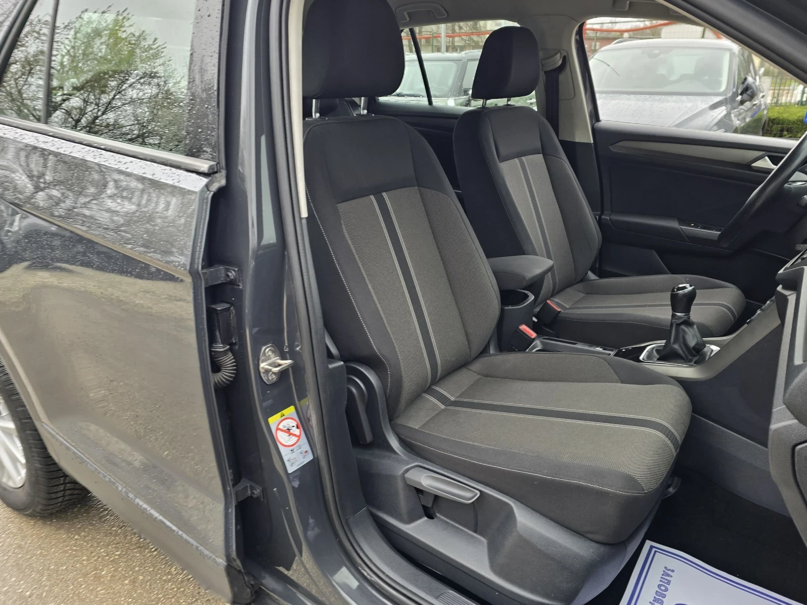 VW T-Roc 2.0TDI  COMFORT LINE 6 скорости , снимка 12 - Автомобили и джипове - 54089315