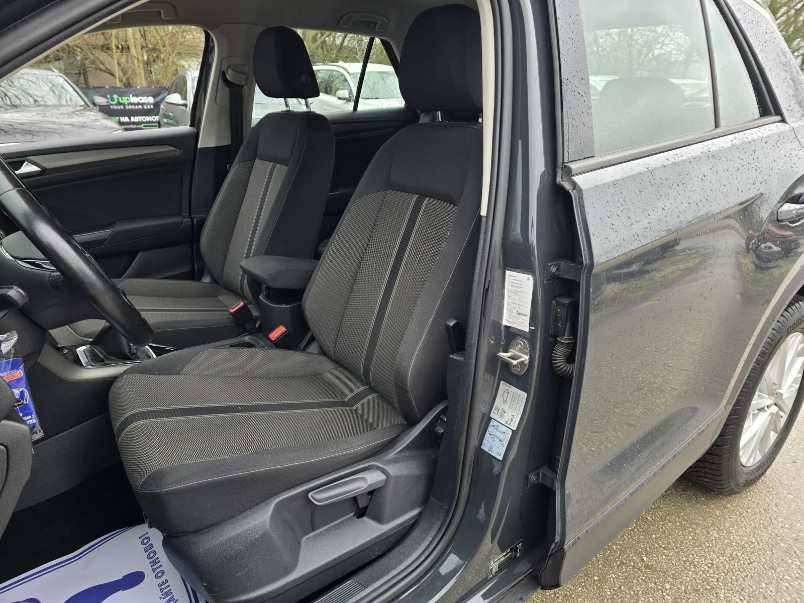 VW T-Roc 2.0TDI  COMFORT LINE 6 скорости , снимка 9 - Автомобили и джипове - 54089315