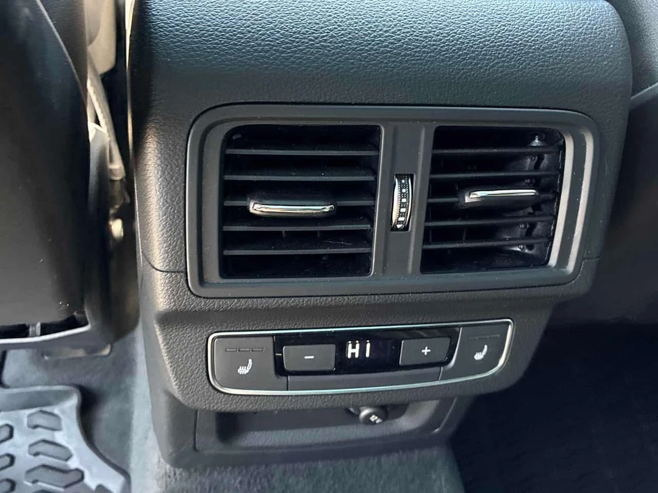 Audi Q5 * Technik * CARFAX * S-LINE * PANO, снимка 13 - Автомобили и джипове - 54144683