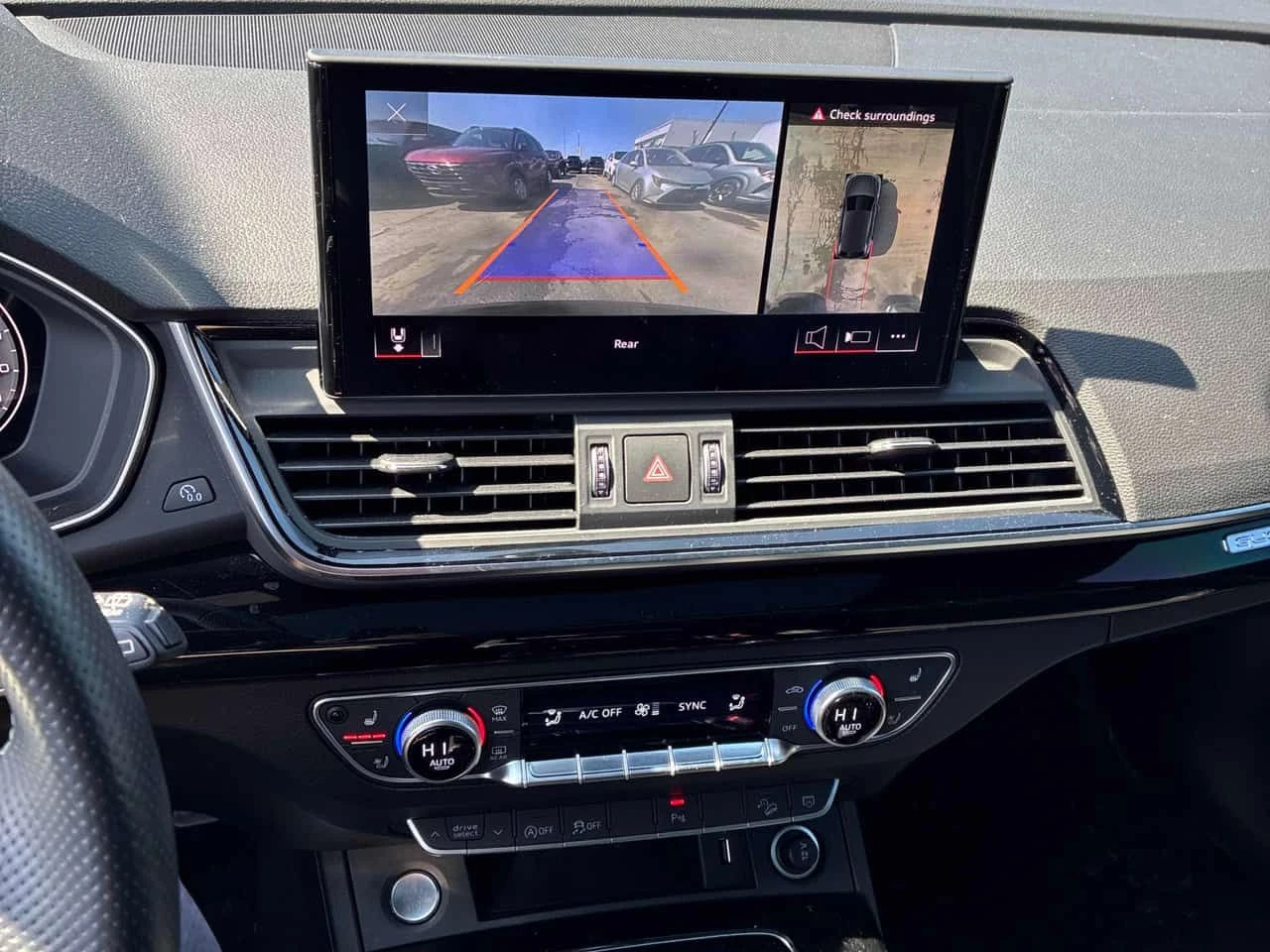 Audi Q5 * Technik * CARFAX * S-LINE * PANO, снимка 17 - Автомобили и джипове - 54144683