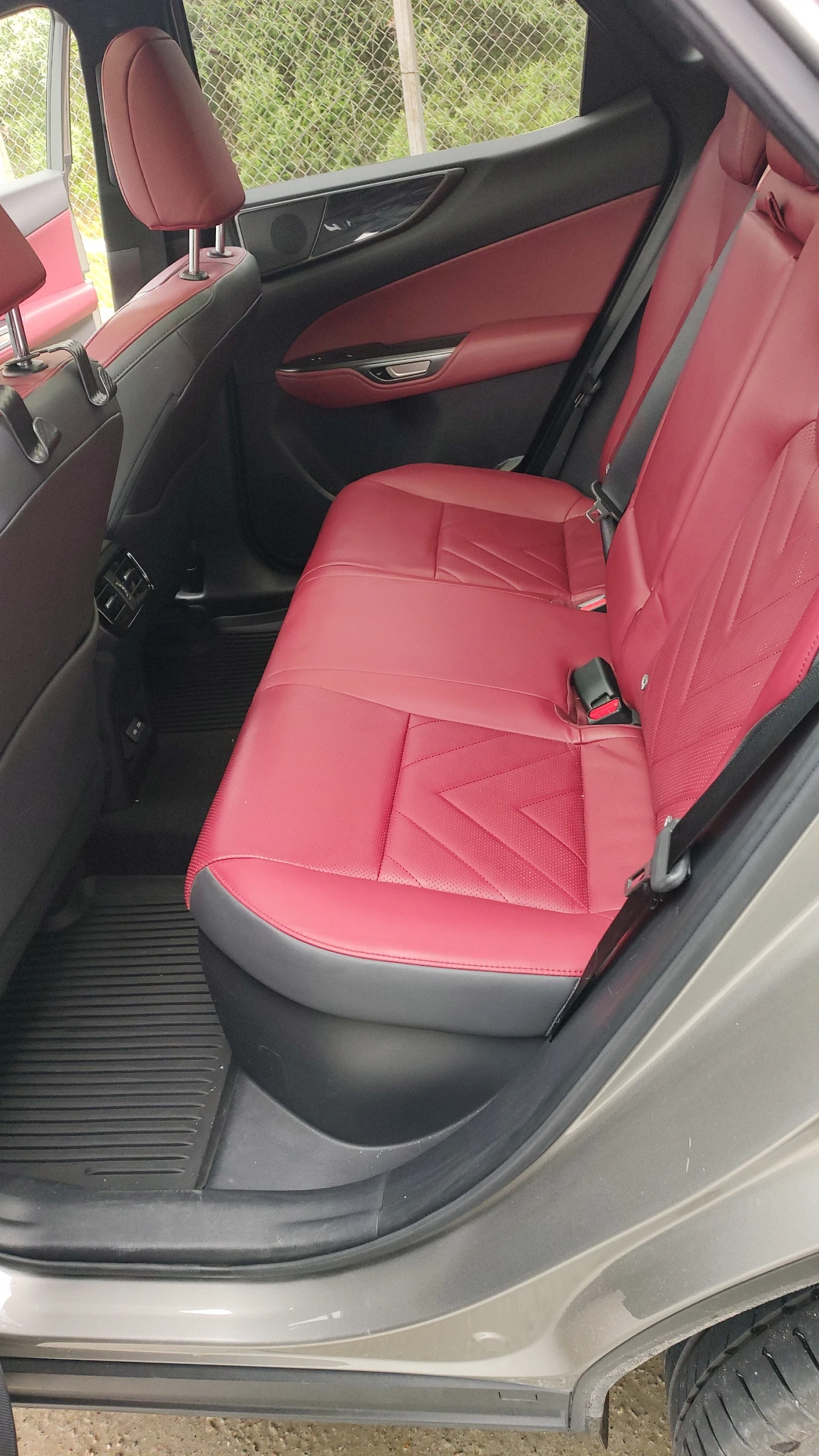 Lexus NX 350h /AWD/360Camera/Panorama/EU с гаранция, снимка 9 - Автомобили и джипове - 54639624