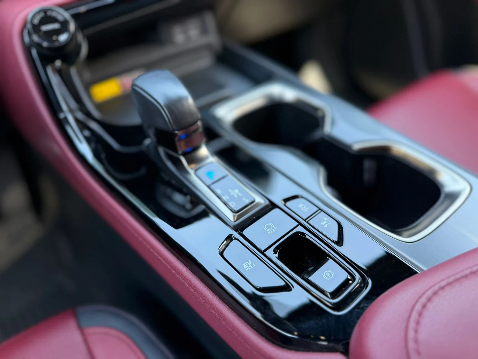 Lexus NX 350h /AWD/360Camera/Panorama/EU с гаранция, снимка 13 - Автомобили и джипове - 54639624