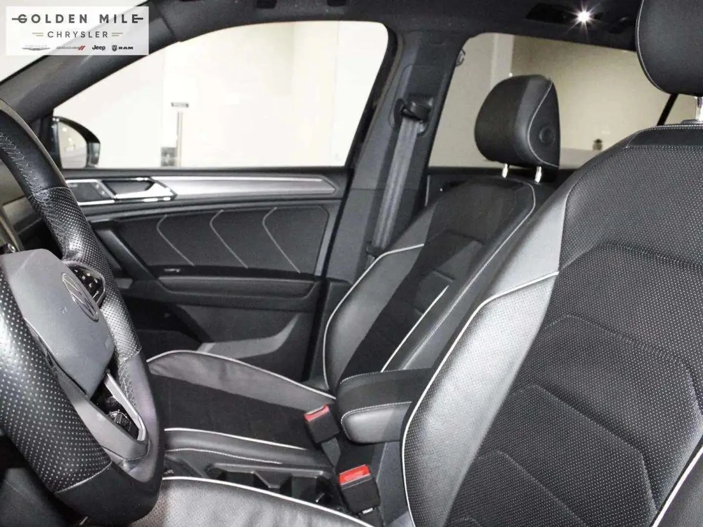 VW Tiguan R-LINE  HIGHLINE ЦЕНА ДО БЪЛГАРИЯ АВТОКРЕДИТ, снимка 6 - Автомобили и джипове - 55153762