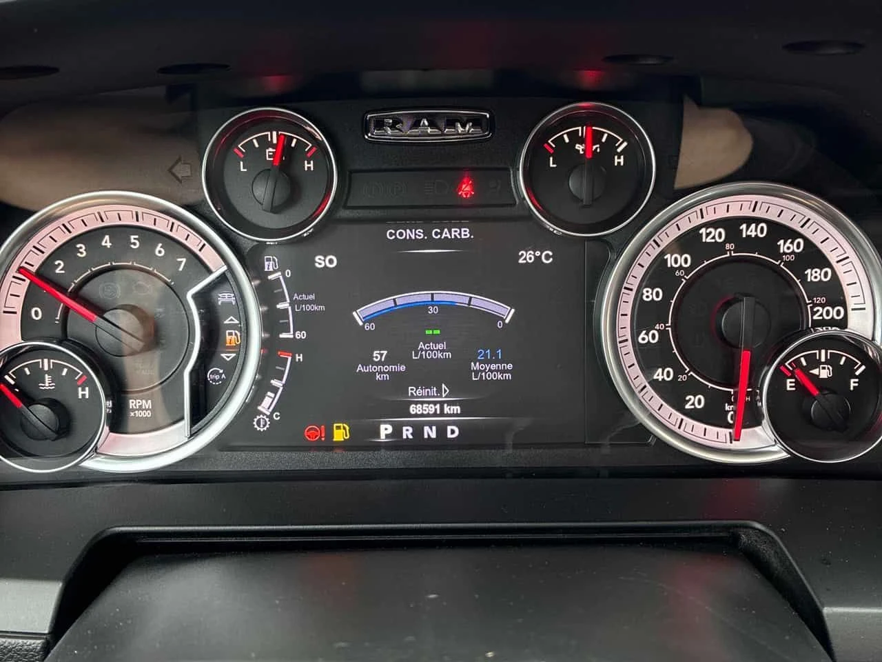 Dodge RAM 1500 * Sport * CARFAX * ПОДГРЕВИ * ОБДУХВАНЕ * , снимка 9 - Автомобили и джипове - 55583749