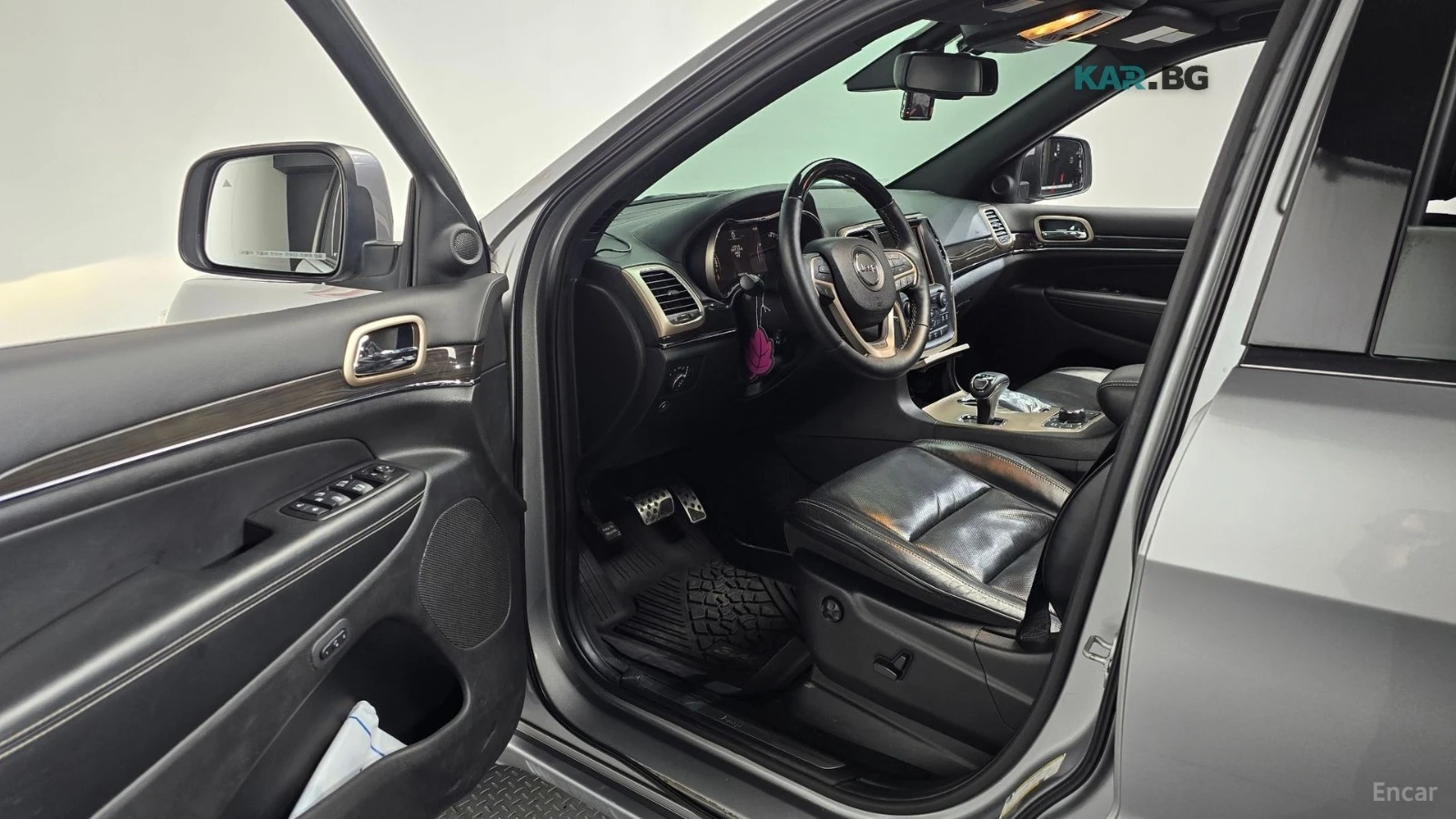 Jeep Grand cherokee OVERLAND* 4X4* 8ZF* DISTRONIC* PANO* ОБДУХ* , снимка 12 - Автомобили и джипове - 55993082