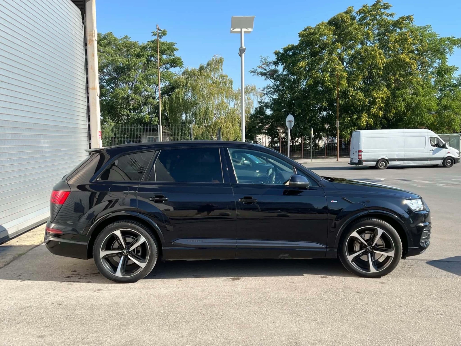 Audi Q7, снимка 2 - Автомобили и джипове - 56472683